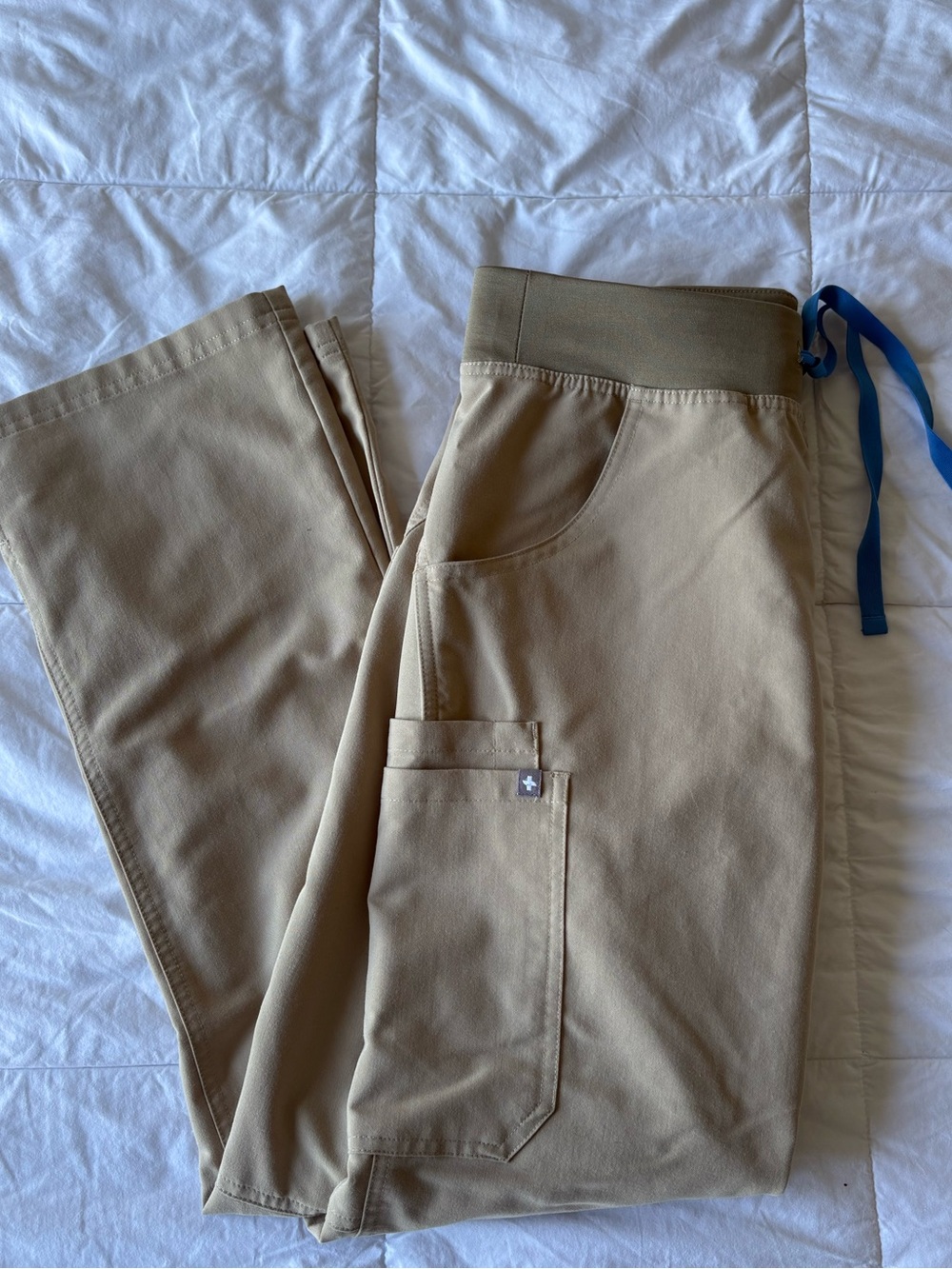 Figs Kade Cargo scrub pants